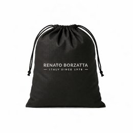 RB1034V | Borsa Bowling da Donna VIRGINIA in Vera Pelle Saffiano Made in Italy. Accessori in metallo Argento Lucido. Colore Rosso. Dimensioni: cm 35 x 19 x 14,5 + 12 (Luce manici)