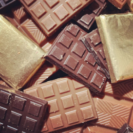 Crea il tuo messaggio e/o logo di cioccolato personalizzato