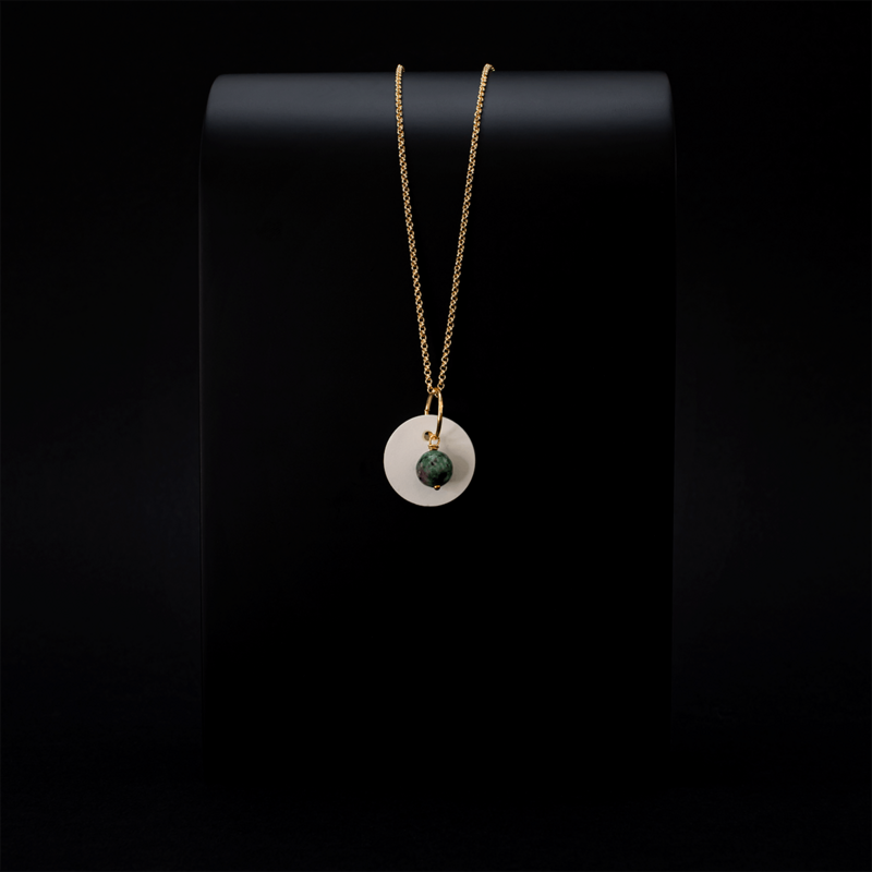 Collana per aromaterapia e litoterapia