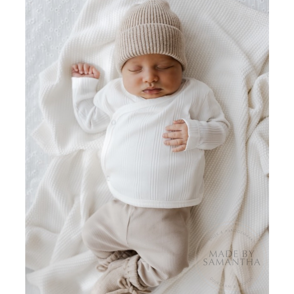 Merino baby beanie sand