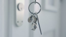 "You're my penguin" penguin keychain "Frosty" with engraving - cute penguin lucky charm as a gift for partners