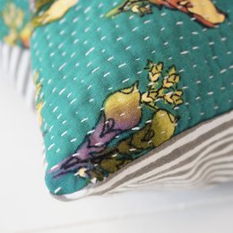 Square cushion in Kantha N°4