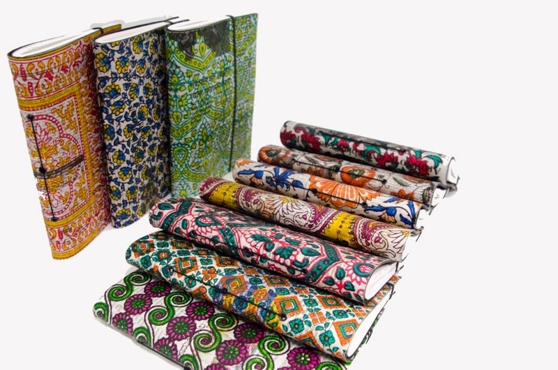 YLANG-YLANG NOTEBOOK IN AIR CHAMBER AND PRINTED NEWSPAPERS