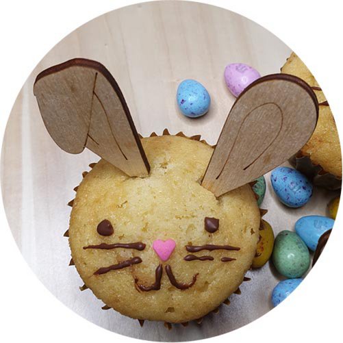 Ostern-Kuchenausstecher aus Holz - 12 Stück in 1 Set