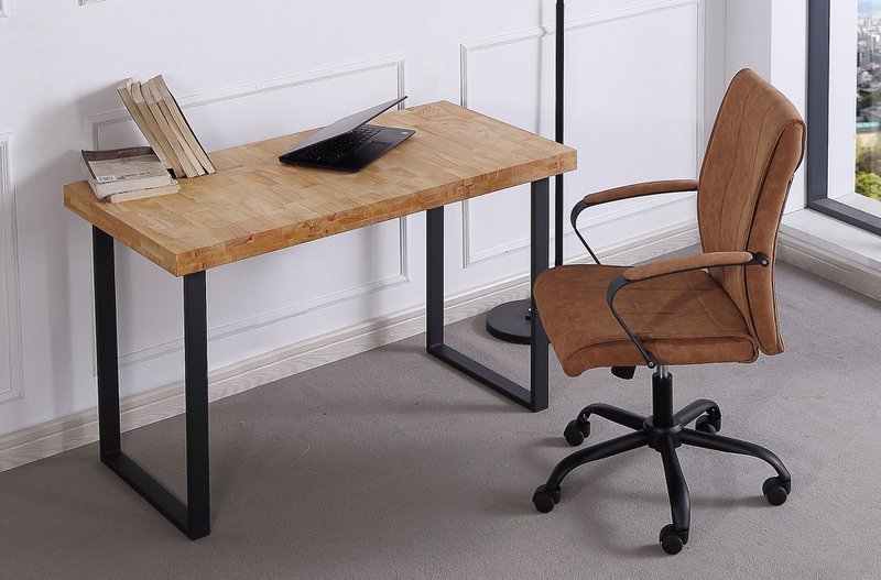 NATURLIG NORDISK EG STUDIEBORD / SORT. OK1183 (8444)