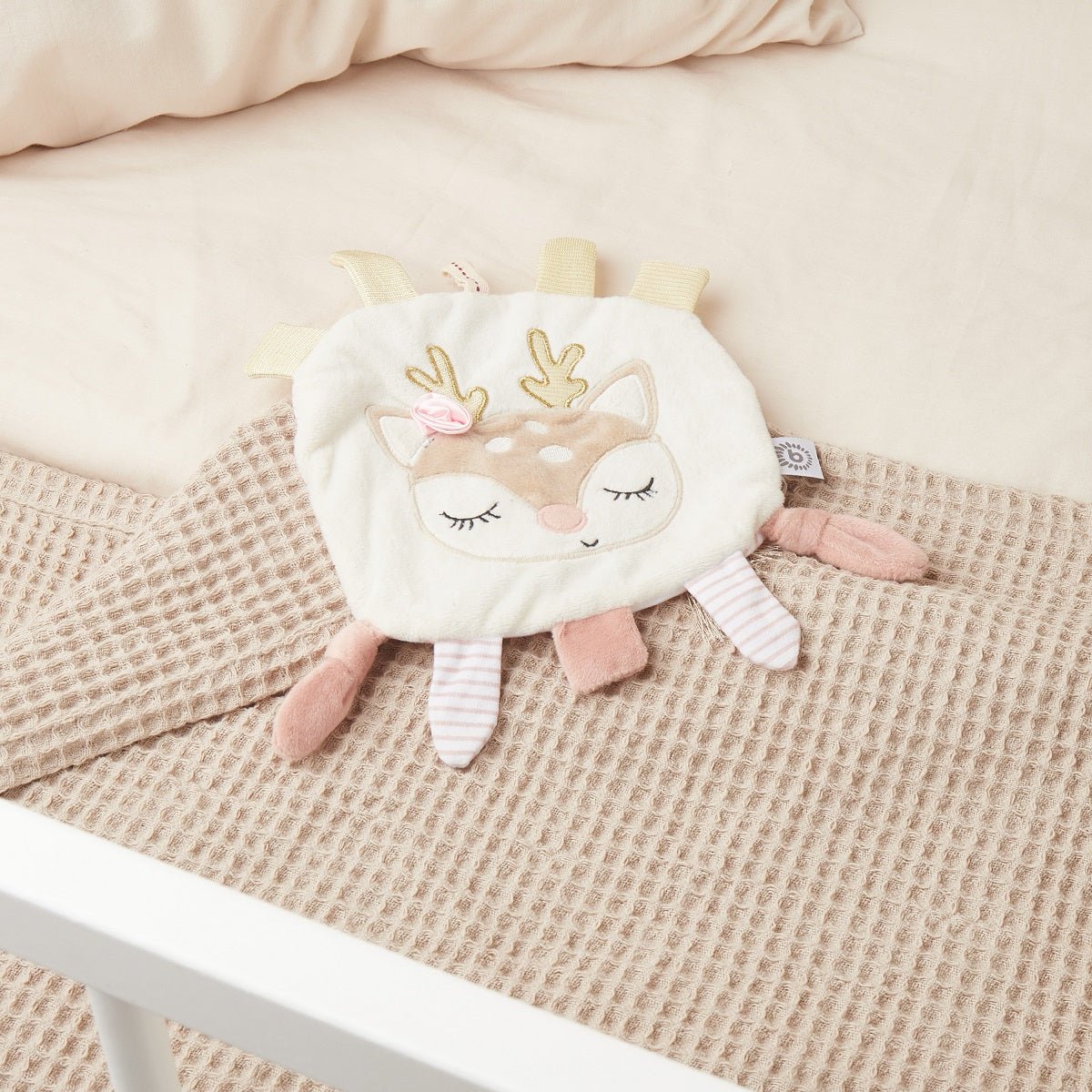 Knitrende hjorte Ella