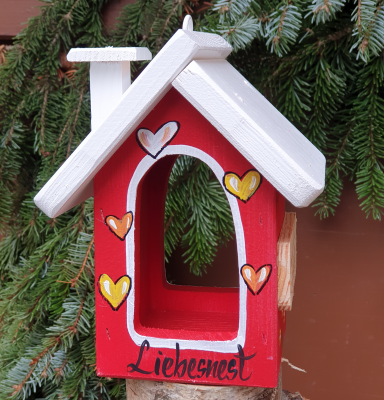 Bird Villa - Feeding House Mountain Hut Mini - "Love Nest"