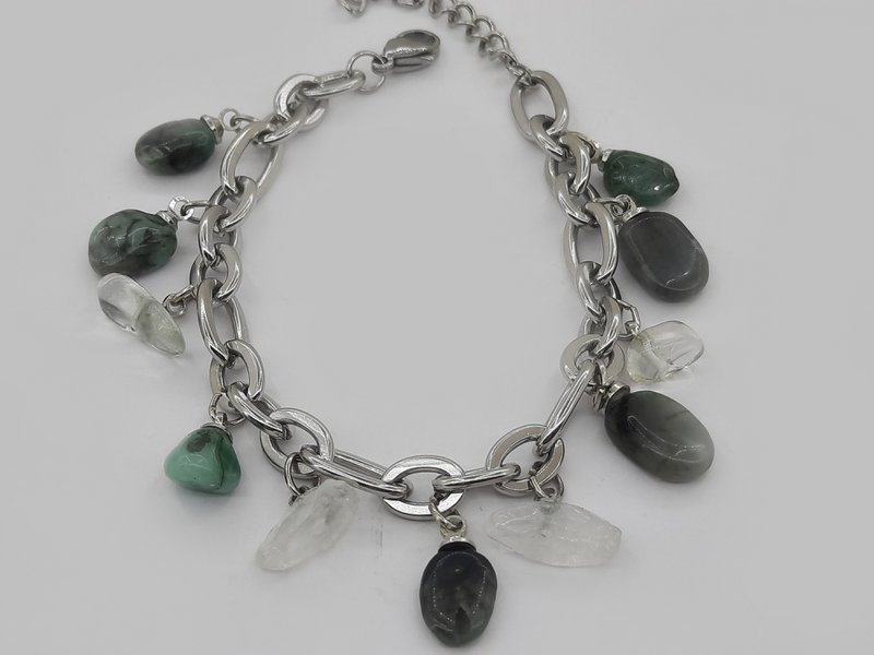 %2389 Emerald rock crystal charm bracelet