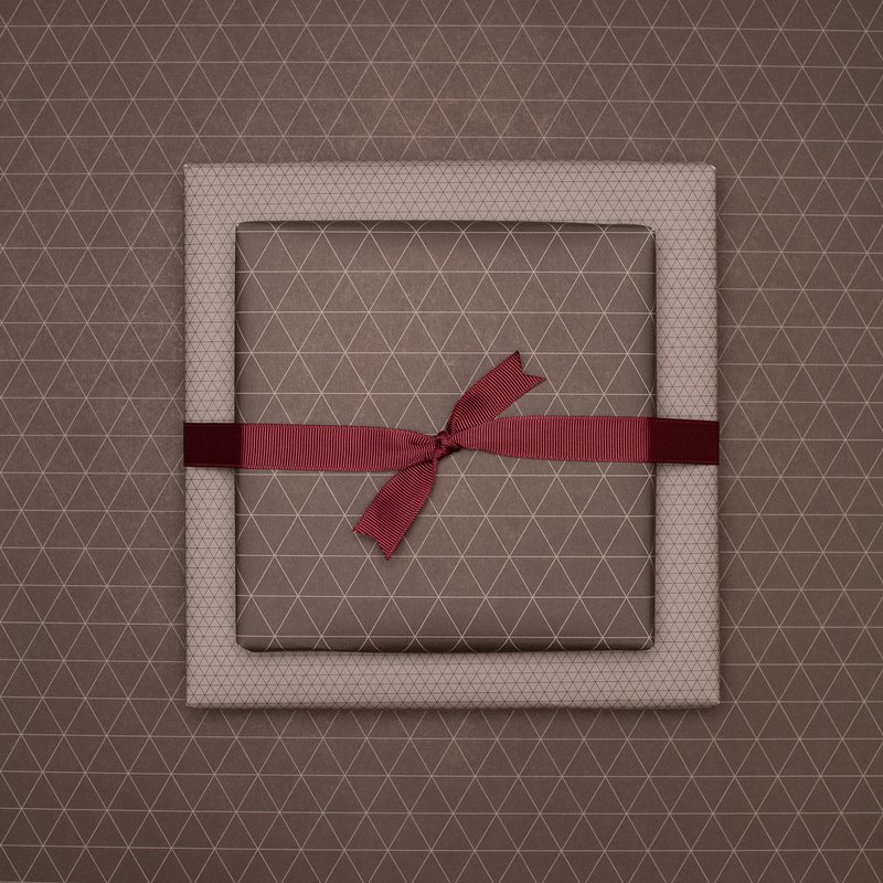 Brown wrapping paper triangles - double -sided wrapping paper for men, sustainable wrapping paper noble