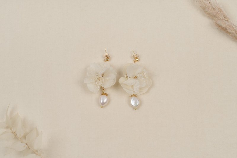 Calypso earrings