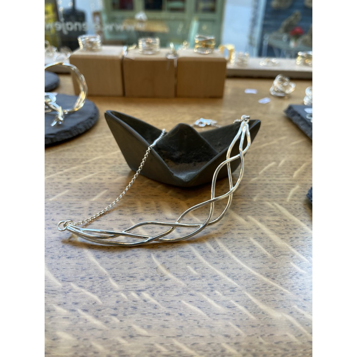 Collana in groviglio d'argento