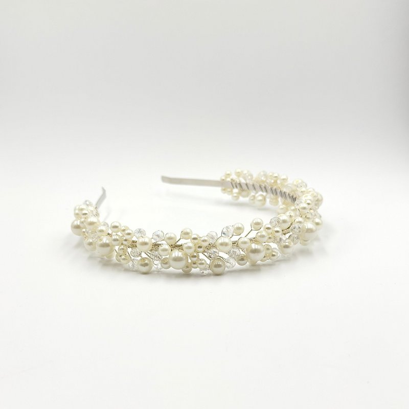 Pearl crystal tiara for elegant bridal hairstyles