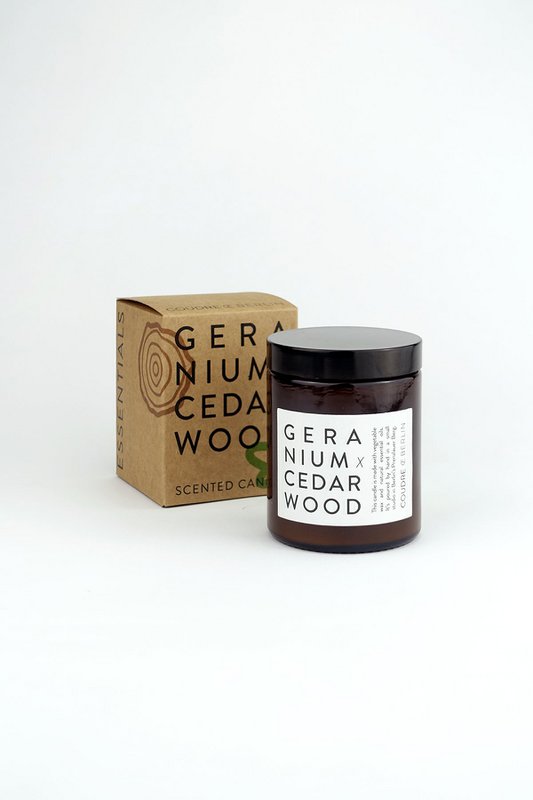 geranium x cedarwood / ESSENTIALS Duftkerze