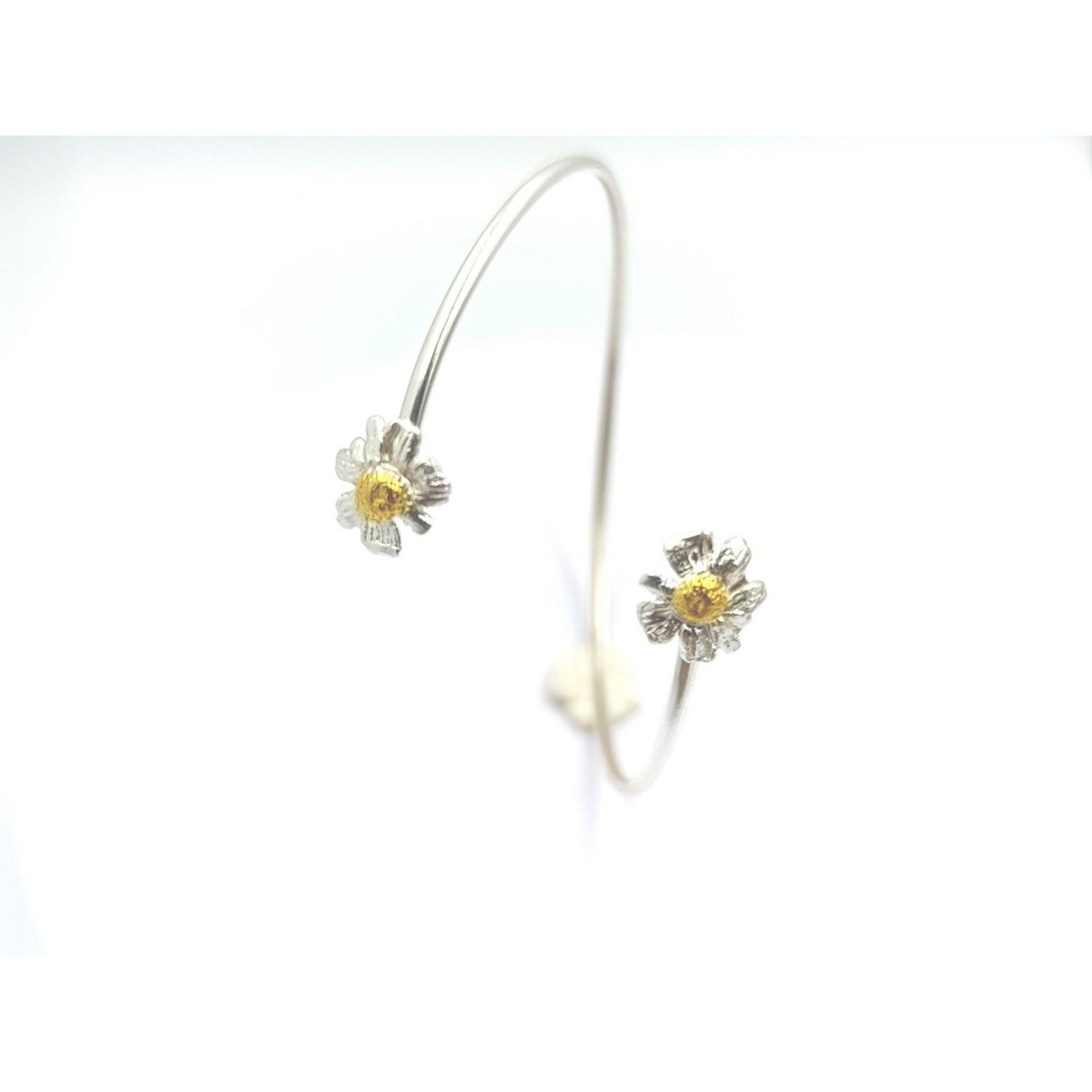 Gold Chamomile Flower Bracelet, Handmade Minimalist Jewelry, Organic Forest Cuff, Boho Gift for Protection, Sterling Silver 925