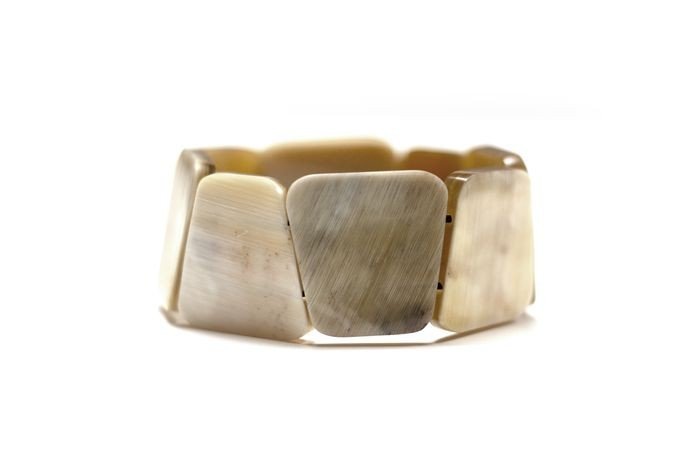Trapeze beads bracelet in blond horn