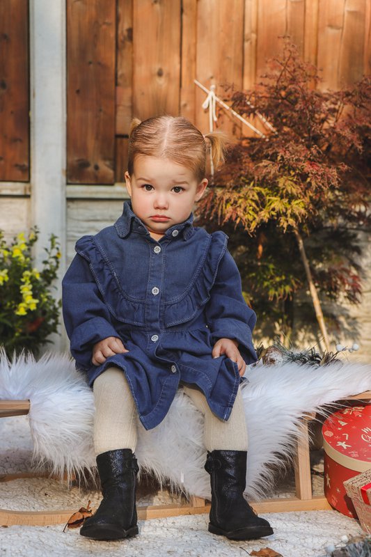 Abito con volant sul colletto in denim Camila