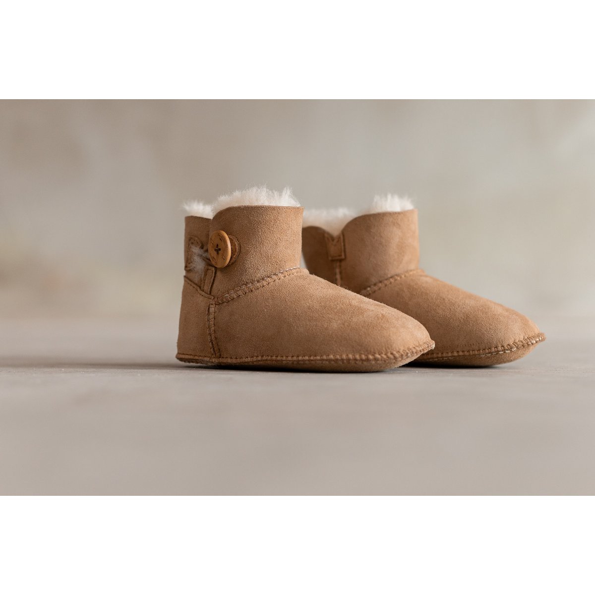 Zapatilla Davin para niños | Ante de piel de oveja | 3 estilos | 25-30