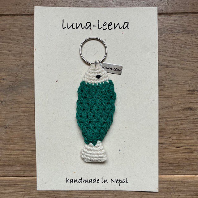 Luna-Leena keychain fish - bag charm - green - organic cotton - hand crocheted in Nepal - bag hanger