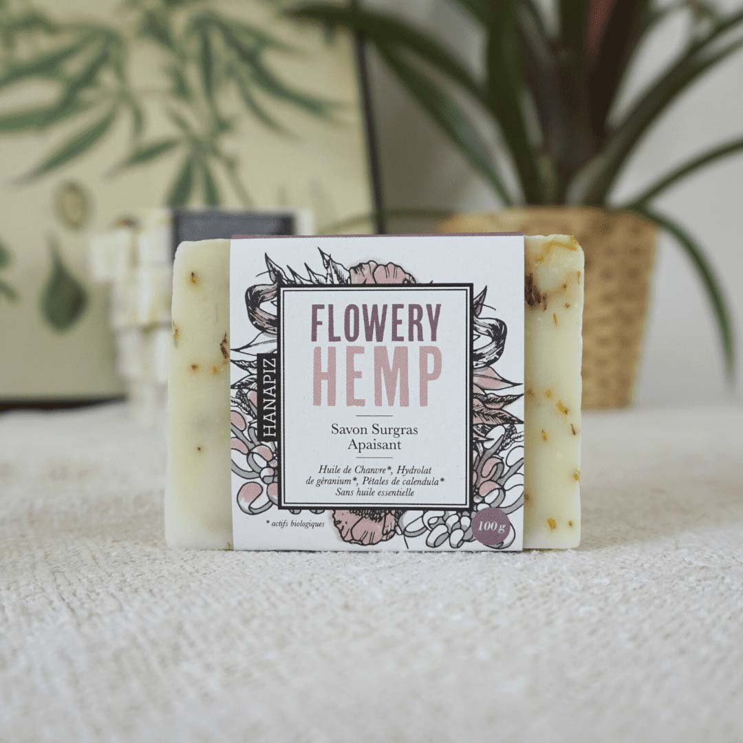 Zeepsurgras met hennep en calendula - "Flowery Hemp"