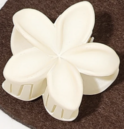 TIARA FLOWER CLIP