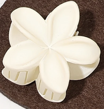 TIARA FLOWER CLIP