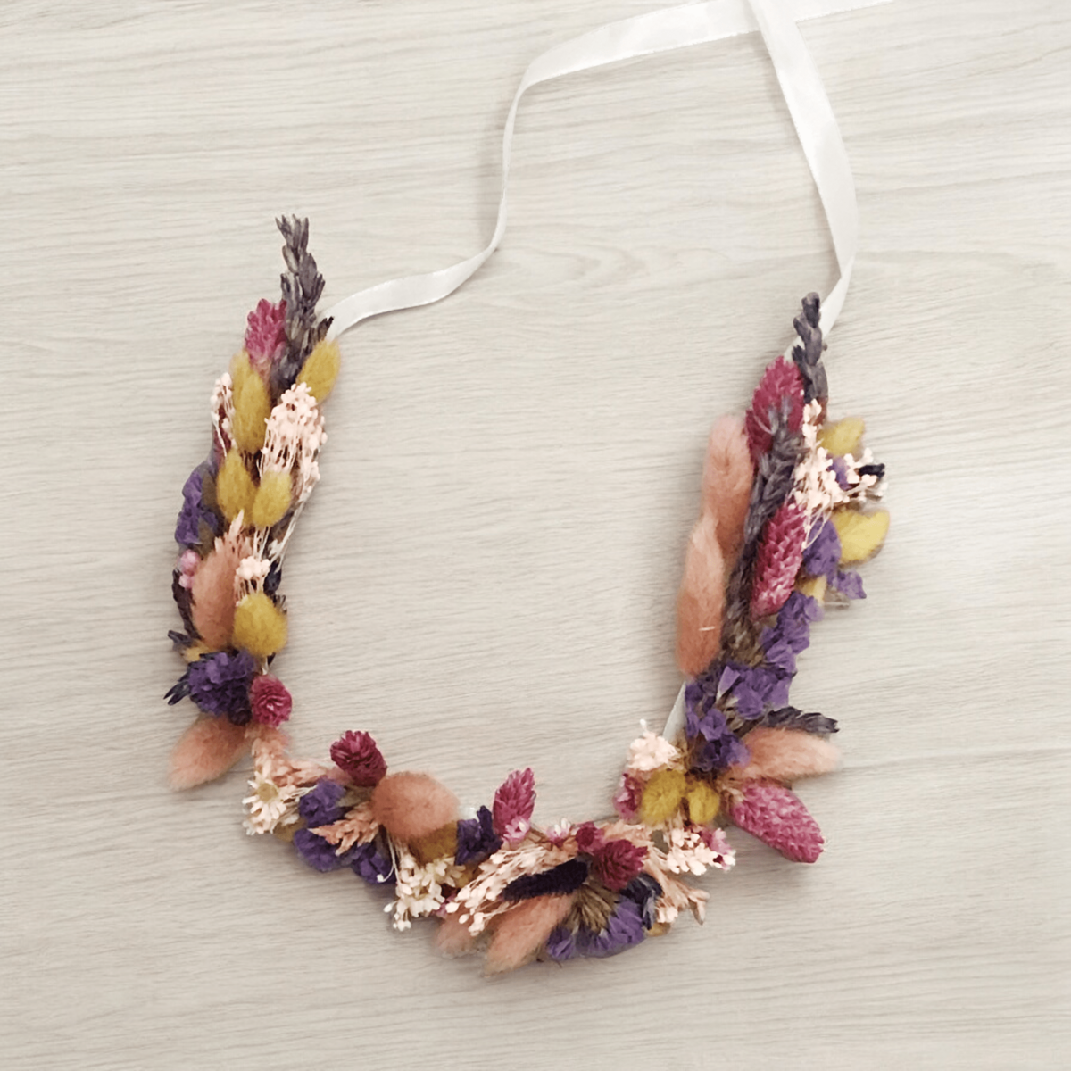 Romantique hair crown with flowers 36cm