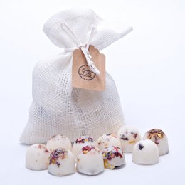 Scented Natural Wax Melts in Linen  - Champagne & Roses