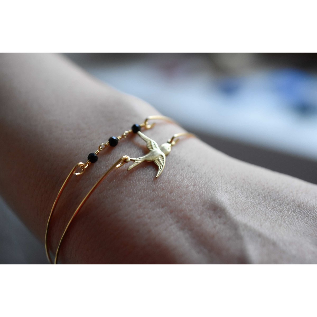 Set di braccialetti in oro con rondine di onice - Set di gioielli con rondini di uccelli animali placcati in oro con pietre preziose nere - RETARM-38