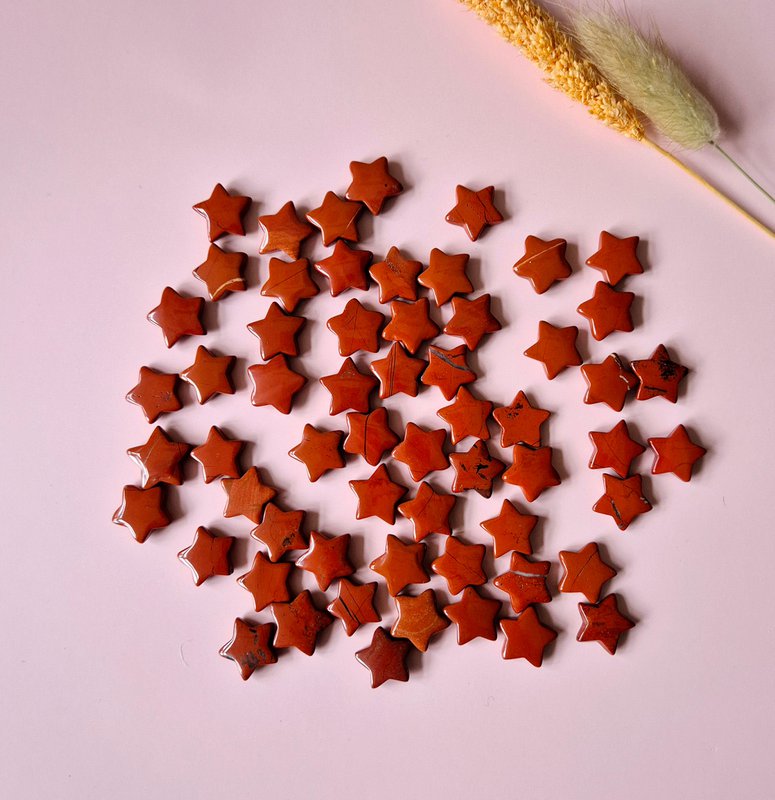 Gemstone red jasper mini star (1.5 cm)
