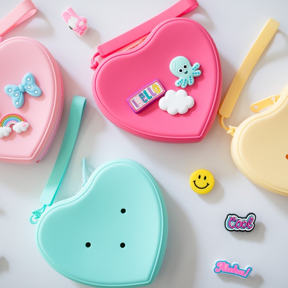 SARTER PACK - Pochettes et trousses en silicone à customiser - Bar à charms /DIY 