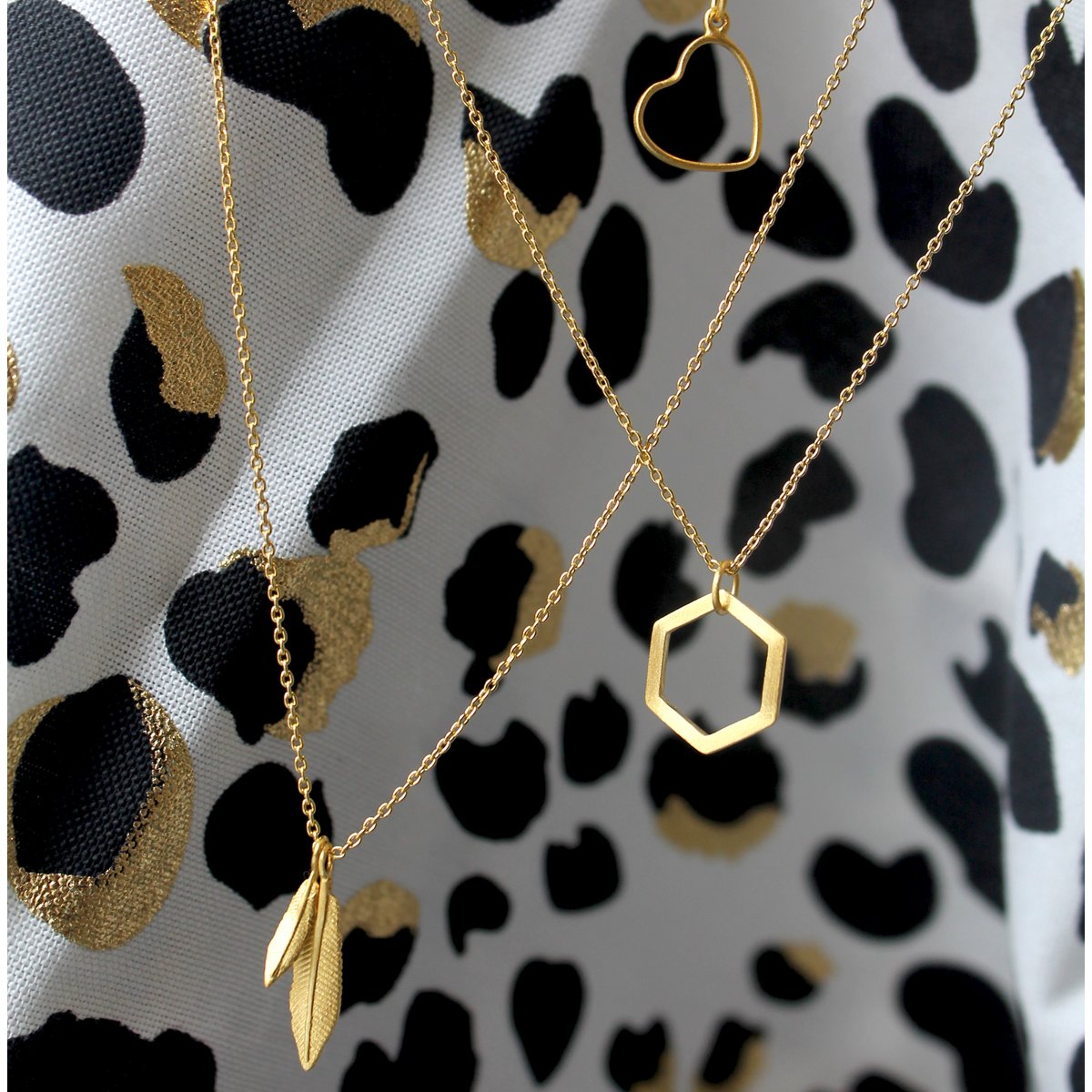 Feather Party necklace