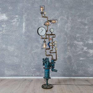 Hochspektakuläre Wasserpumpenlampe