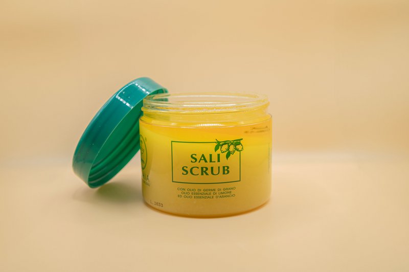 Sali Scrub - vaso peso di 700 gr