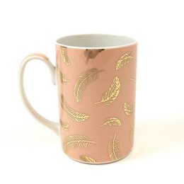 Taza Rosa Empolvado con Plumas Doradas