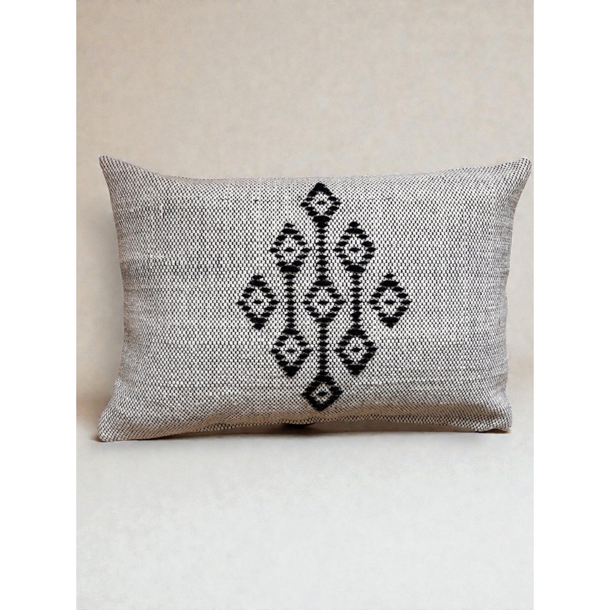 Heritage Line cushion - 40 x 60 cm