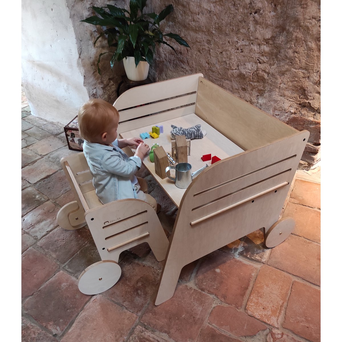 Set tavolo e sedia Montessori Wheel