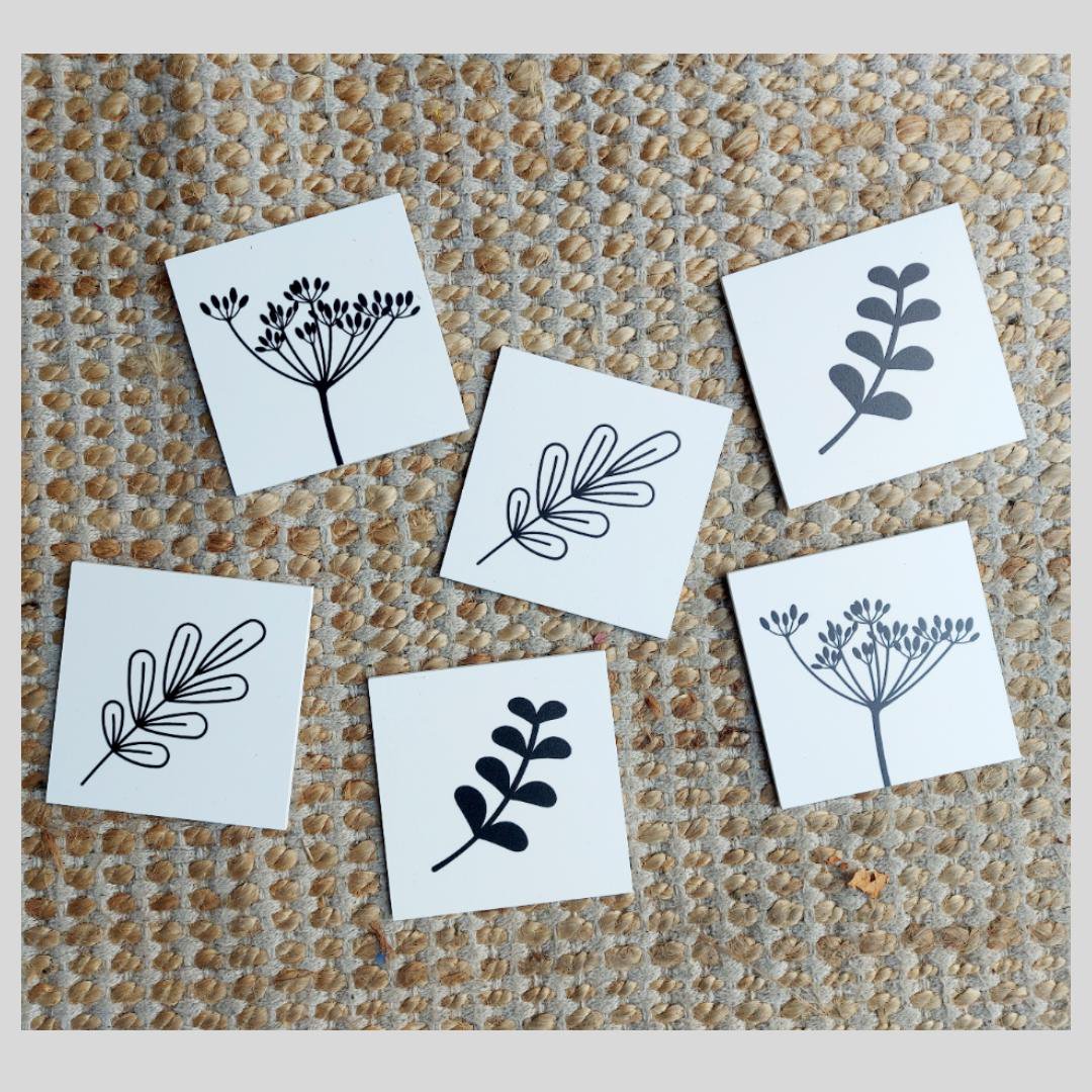 Coasters black/white flower/plant