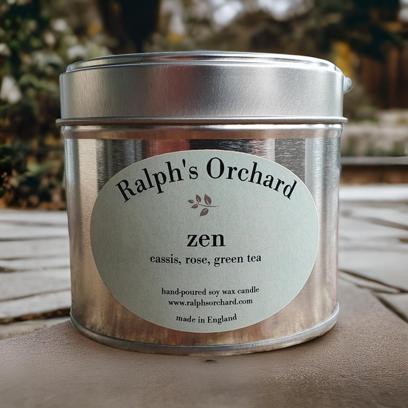 Bougie en cire naturelle parfumée Zen (Cassis, Rose & Thé Vert)