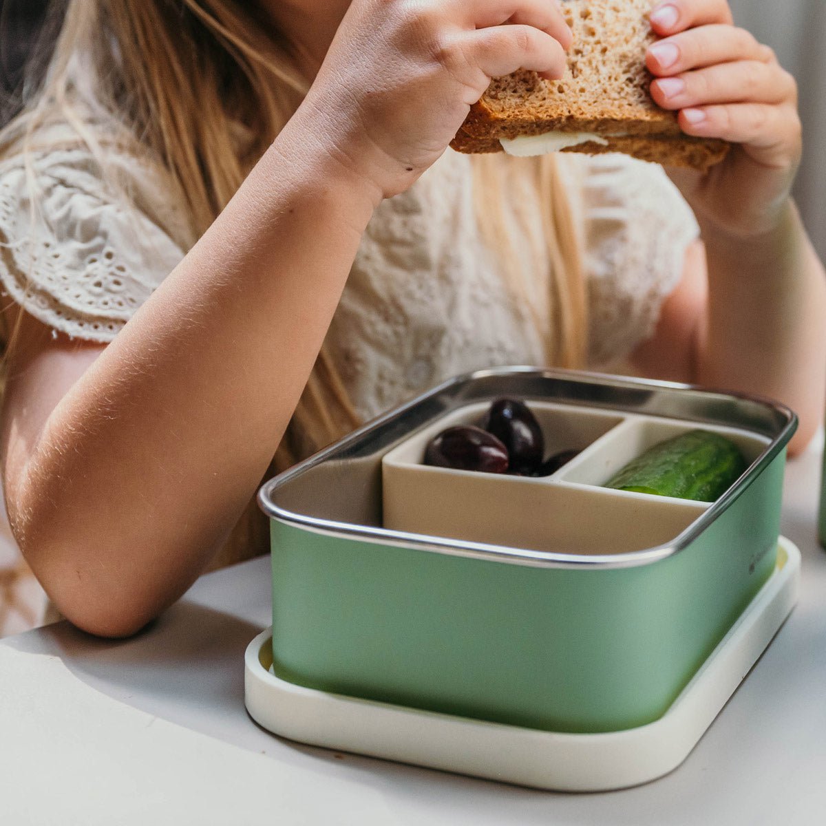 Boîte à lunch en acier inoxydable avec couvercle en silicone