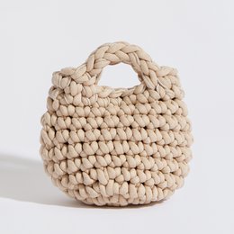 “Pebble” crochet clutch with crossbody strap crème