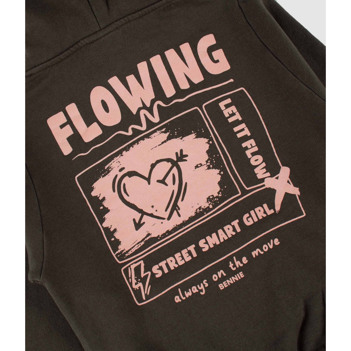 Hoodie Flowing – Streetwear Comfort