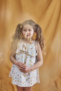 Babymädchenkleid aus blauem Bambus mit mehrfarbigem Aufdruck F107-21212031