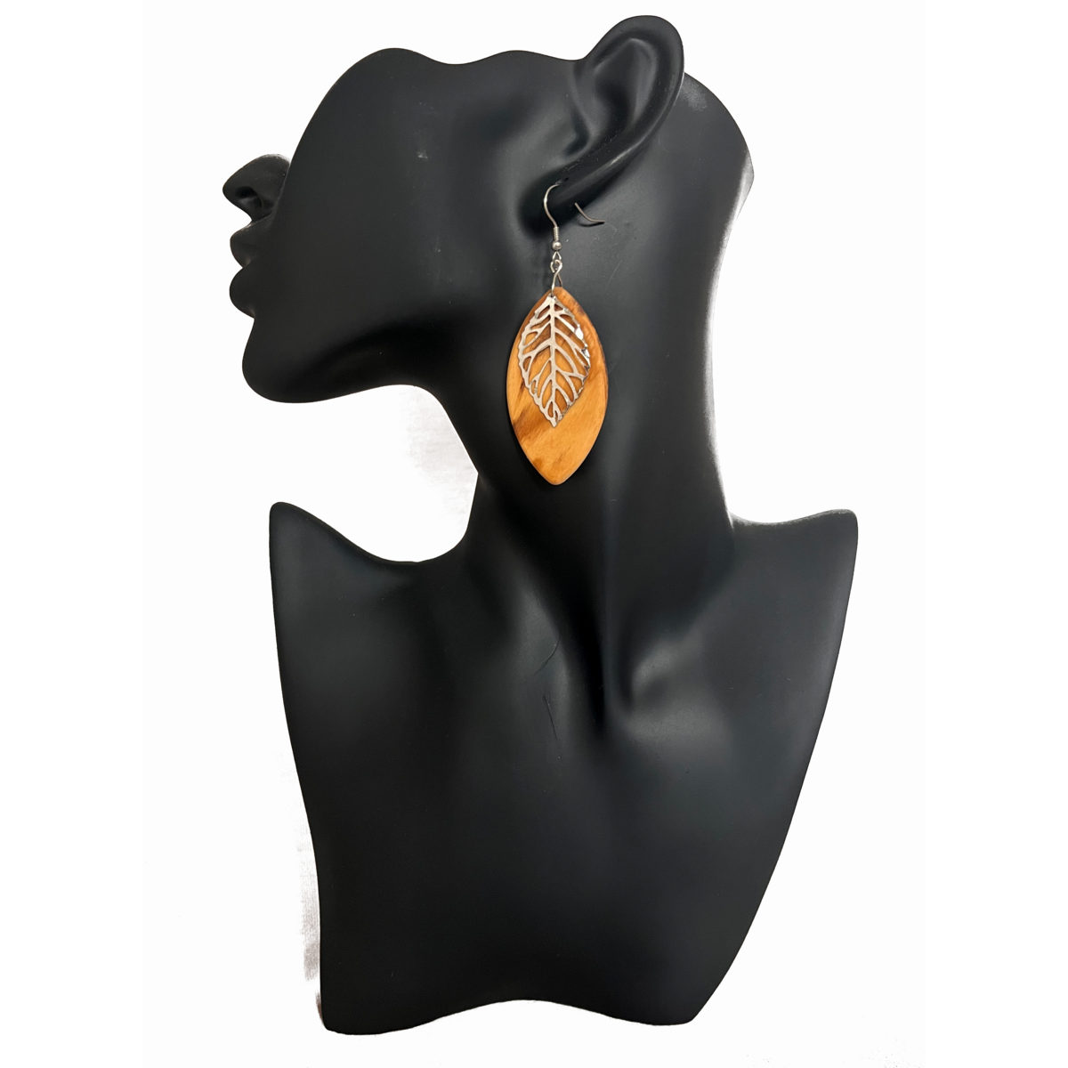 Handgefertigte Ohrringe in Blatt Form aus aufregend gemusteren Olivenholz mit silbernem Anhänger - Natürliche Eleganz und Nachhaltigkeit, tolle Maserung