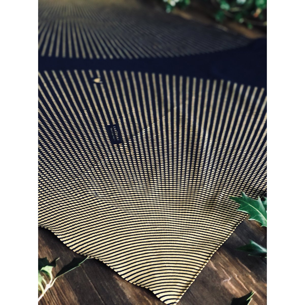 Carédeau 100% coton Design Français Emballage cadeau réutilisable taille L (85x85cm) : Oeufs d'Or