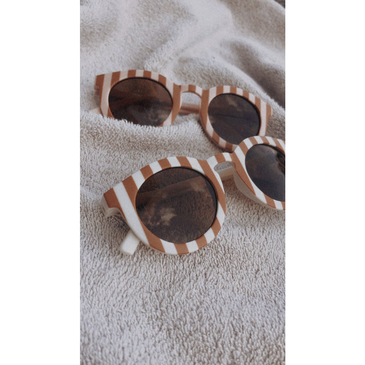 Kinderzonnebril Streep | Kids Sunglasses | White-Orange | Pink-Orange