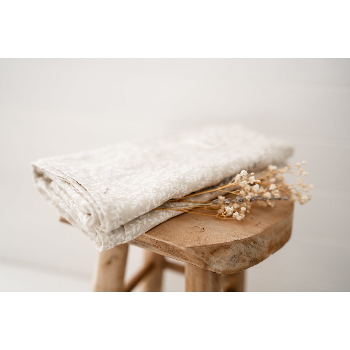 Muslin cloth, nursing cloth 120x120cm fine branches cream