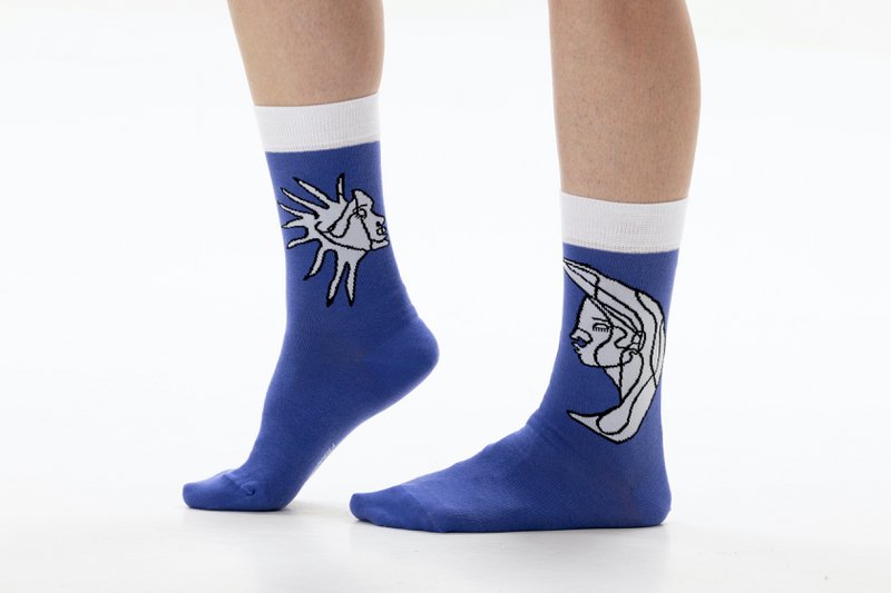 Französische Socken mit nicht übereinstimmender Sonne und Mond