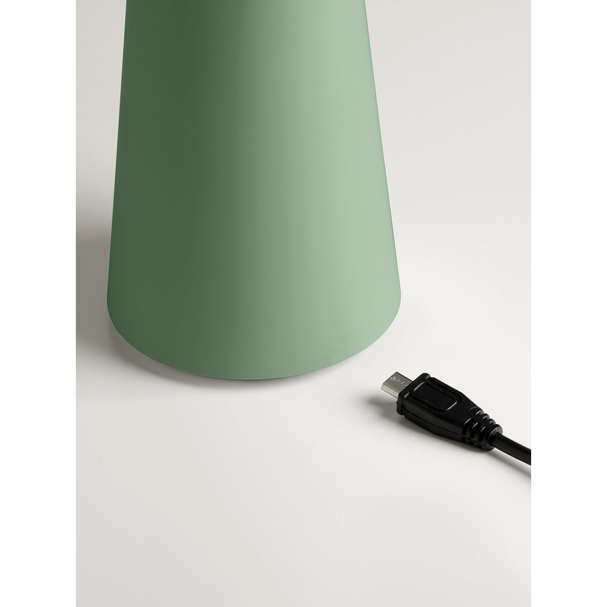 BORDLAMPE MOVE ME STØVET GRØN