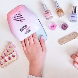 Children's Manicure Set - 5 Polishes and Nail Dryer