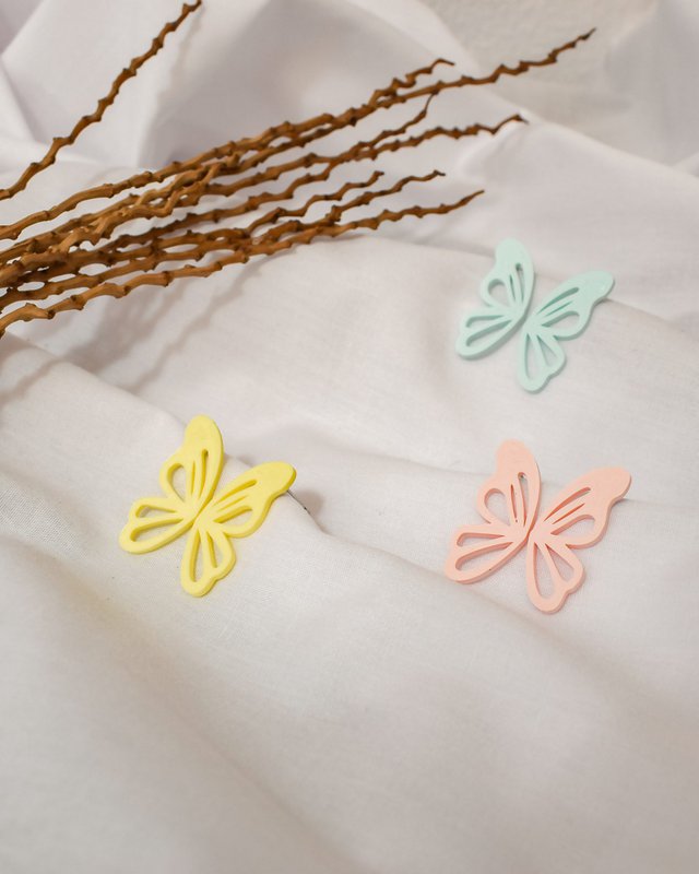 Pendientes Cria de Mariposa